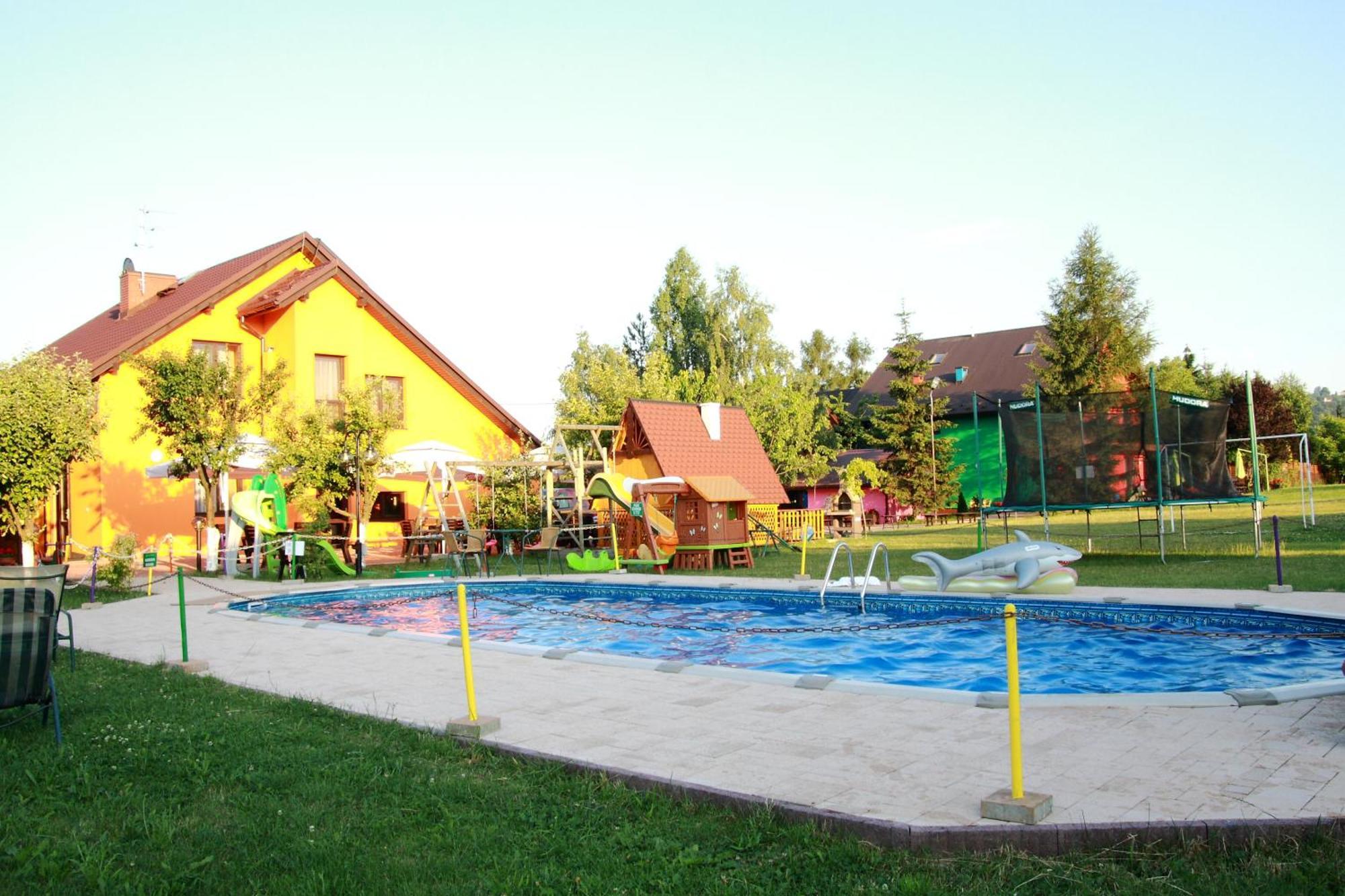 Hotell Eko Na Wierzynka & Park Pinokia 3*